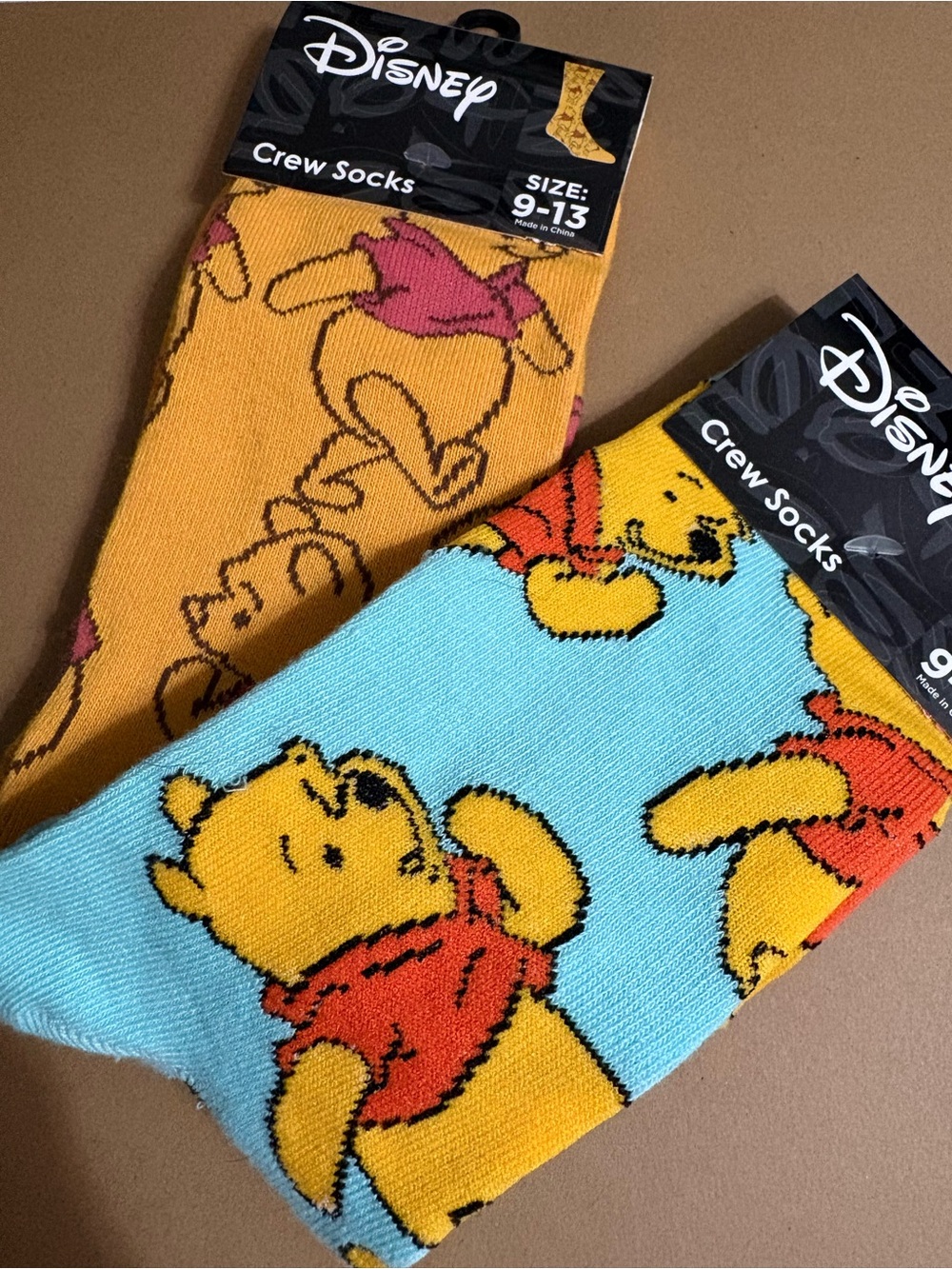 Disney Winnie The Pooh 2 Pairs Graphic Print Stretch Crew Socks Size 9-13 NWT - Picture 3 of 9
